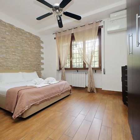 Vatican Flat Cozy With Private Court โรม ภายนอก รูปภาพ